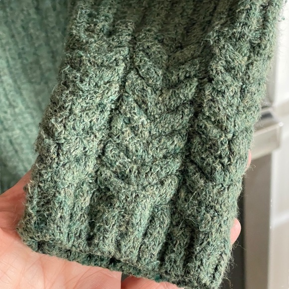 L.L. Bean Cable Sweater Crewneck Green Size XS - Picture 4 of 7